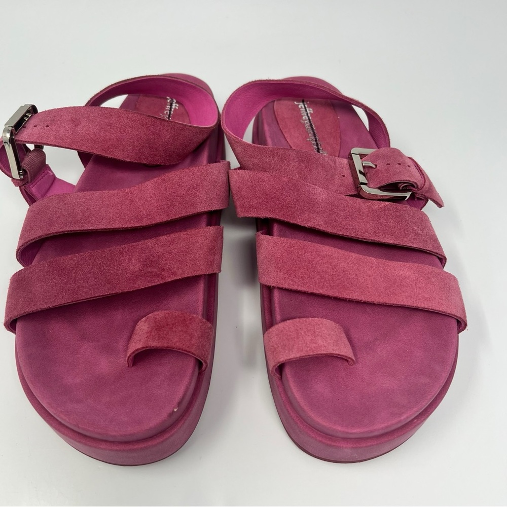 Jeffrey Campbell Hebrides Suede Sandals
Size 7 - Picture 2 of 6